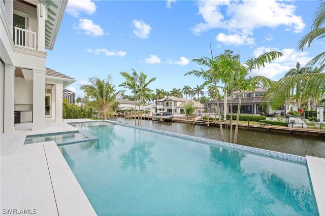 408 16th AVE S, Naples, FL 34102