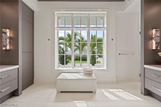 408 16th AVE S, Naples, FL 34102