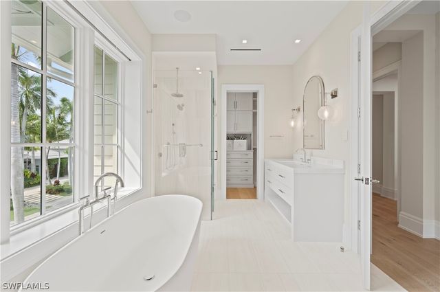 408 16th AVE S, Naples, FL 34102