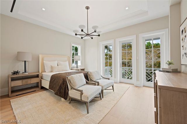 408 16th AVE S, Naples, FL 34102