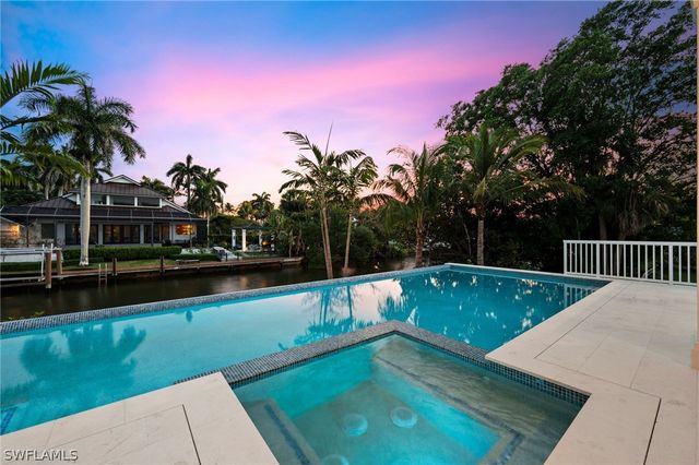 408 16th AVE S, Naples, FL 34102