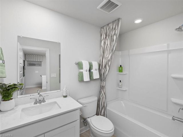926 Broadleaf Trace, Mebane, NC 27302
