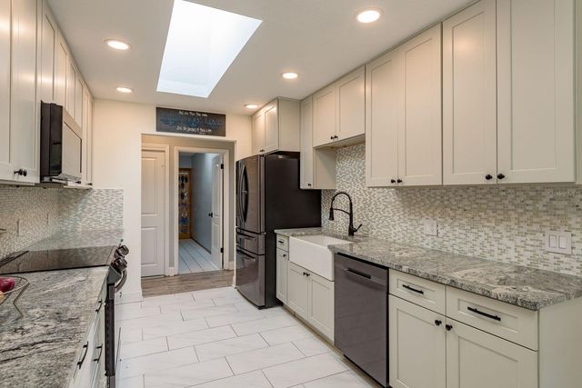 2830 VALENCIA LANE W, Palm Harbor, FL 34684