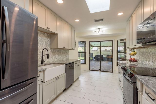 2830 VALENCIA LANE W, Palm Harbor, FL 34684