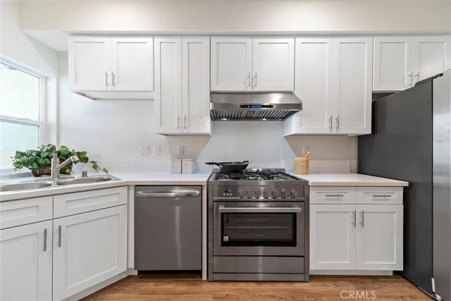 961 E Phillips Boulevard 01, Pomona, CA 91766