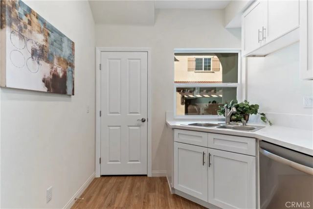 961 E Phillips Boulevard 01, Pomona, CA 91766