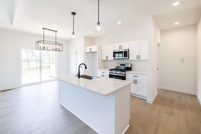 1780 Kyle Circle, Beloit, WI 53511