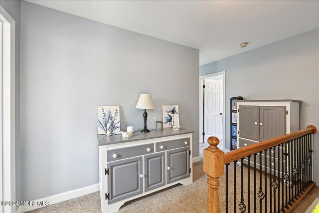 33 Bronia Street, Howell, NJ 07731