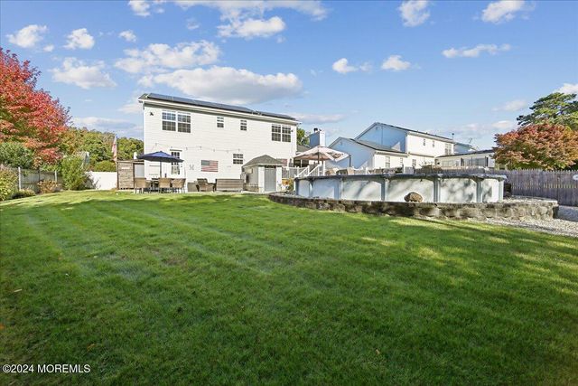 33 Bronia Street, Howell, NJ 07731