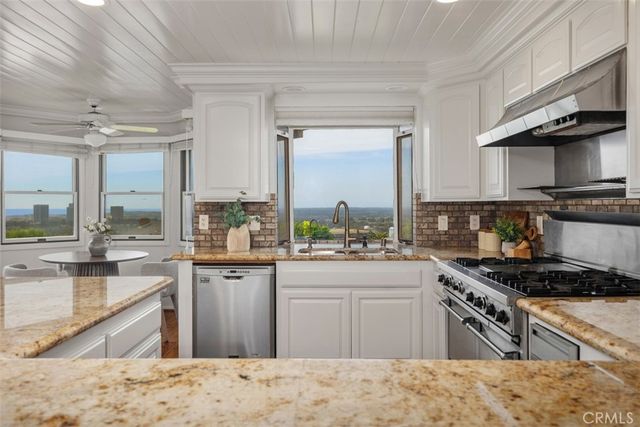 39 Harbor Ridge, Newport Beach, CA 92660
