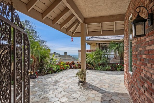 39 Harbor Ridge, Newport Beach, CA 92660
