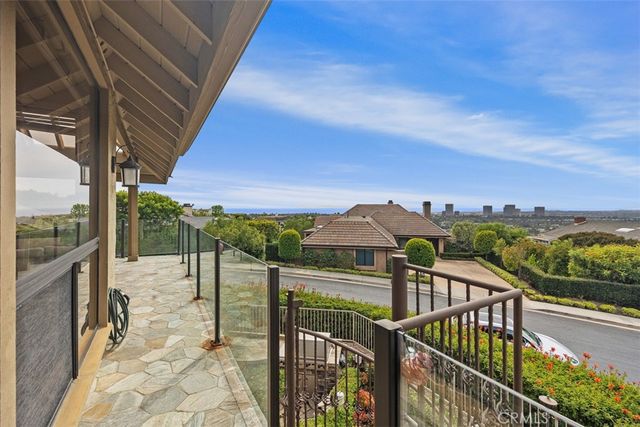 39 Harbor Ridge, Newport Beach, CA 92660