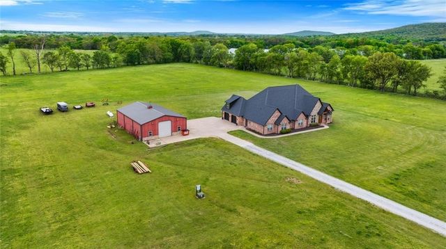 10277 Highway 59, Summers, AR 72769