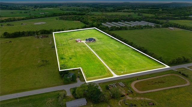 10277 Highway 59, Summers, AR 72769