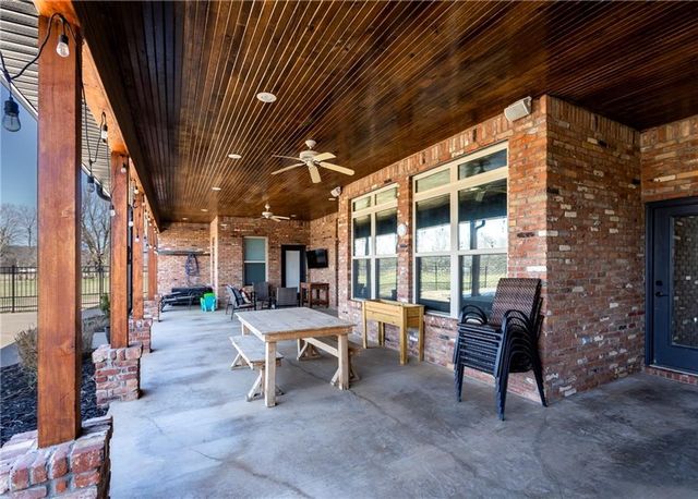 10277 Highway 59, Summers, AR 72769