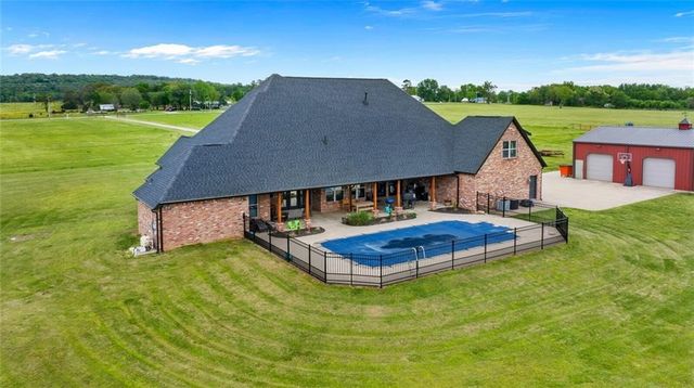 10277 Highway 59, Summers, AR 72769