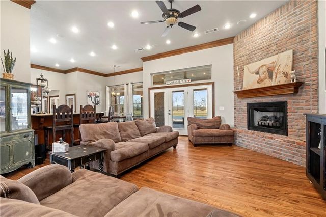 10277 Highway 59, Summers, AR 72769