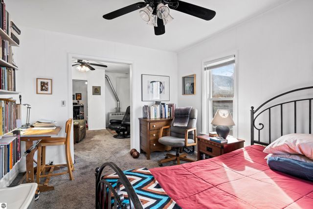 517 S Oak Street, Traverse City, MI 49684