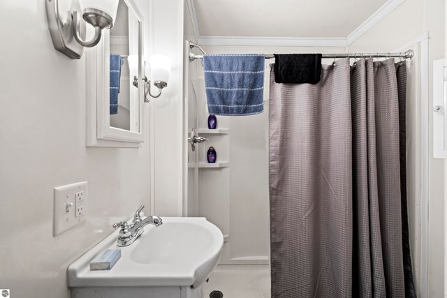 517 S Oak Street, Traverse City, MI 49684