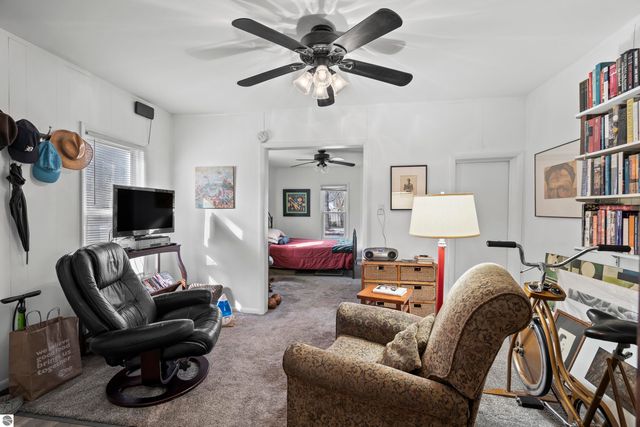 517 S Oak Street, Traverse City, MI 49684