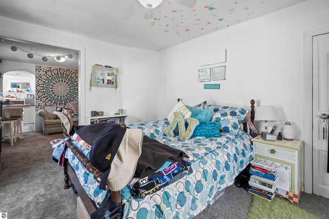 517 S Oak Street, Traverse City, MI 49684