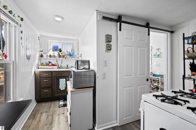 517 S Oak Street, Traverse City, MI 49684