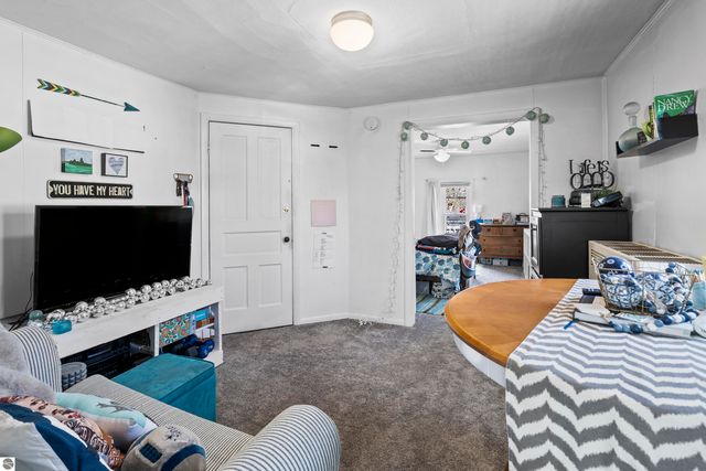 517 S Oak Street, Traverse City, MI 49684