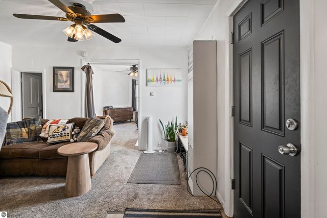 517 S Oak Street, Traverse City, MI 49684