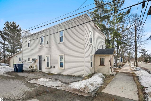 517 S Oak Street, Traverse City, MI 49684