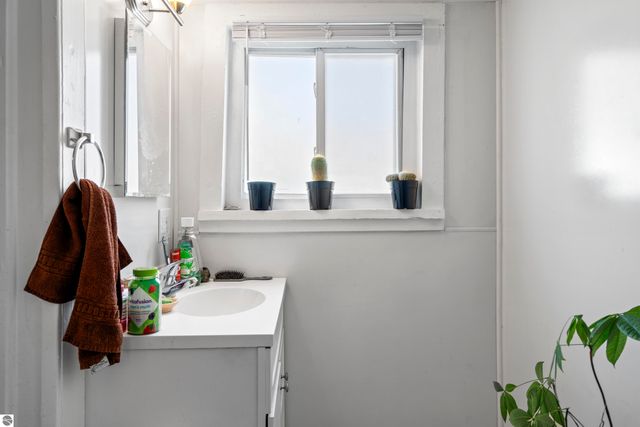 517 S Oak Street, Traverse City, MI 49684