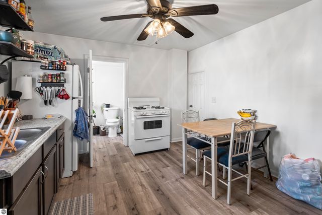 517 S Oak Street, Traverse City, MI 49684