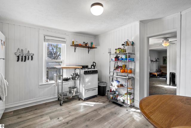 517 S Oak Street, Traverse City, MI 49684