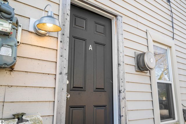 517 S Oak Street, Traverse City, MI 49684