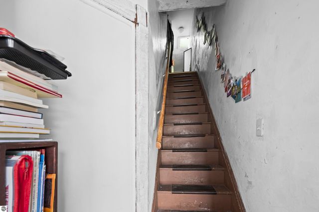 517 S Oak Street, Traverse City, MI 49684