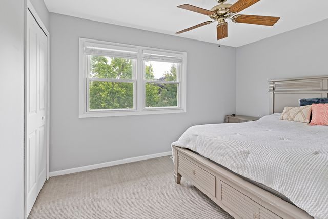 1720 Bolson Drive, Downers Grove, IL 60516