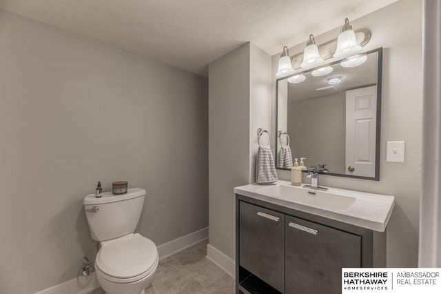 1220 N 42nd Street, Lincoln, NE 68503