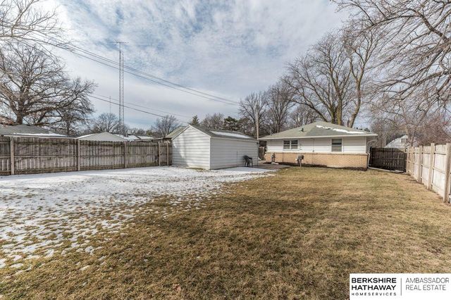 1220 N 42nd Street, Lincoln, NE 68503