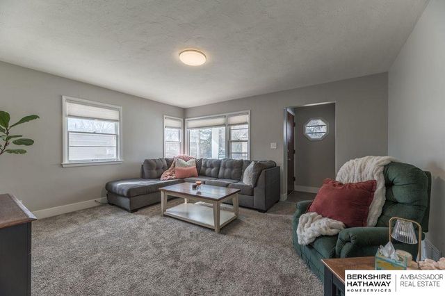 1220 N 42nd Street, Lincoln, NE 68503