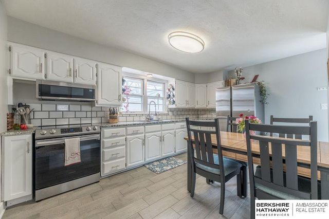 1220 N 42nd Street, Lincoln, NE 68503