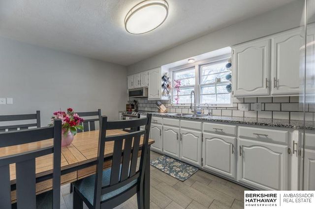 1220 N 42nd Street, Lincoln, NE 68503