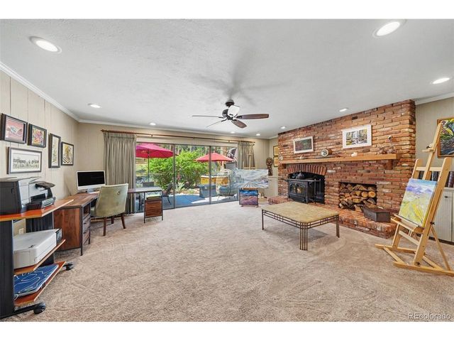4976 Red Rock Dr, Larkspur, CO 80118