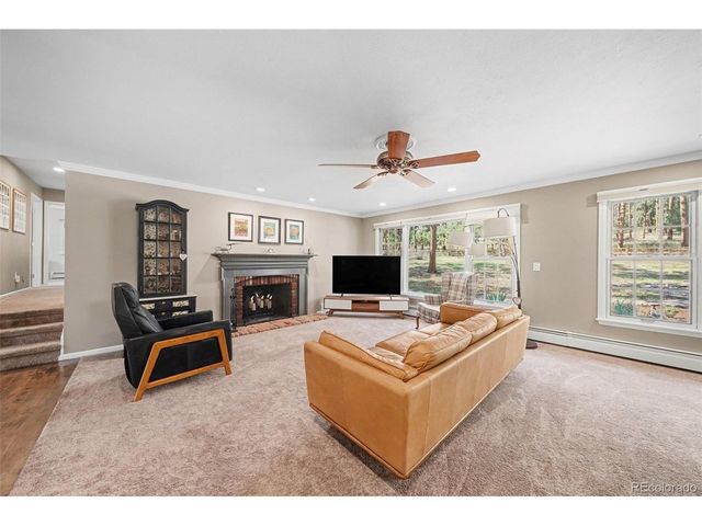 4976 Red Rock Dr, Larkspur, CO 80118