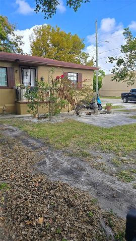 6910 NW 5th Pl, Miami, FL 33150