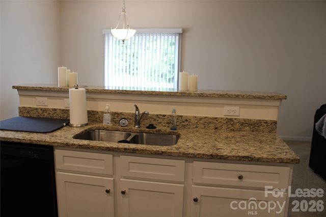 6106 Purbeck Way, Charlotte, NC 28215