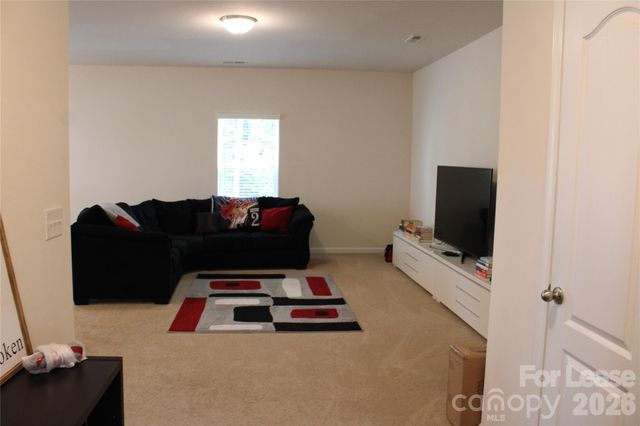 6106 Purbeck Way, Charlotte, NC 28215