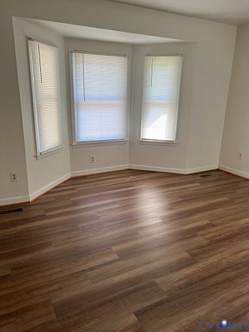 4418 Bridgewood Rd, Midlothian, VA 23112