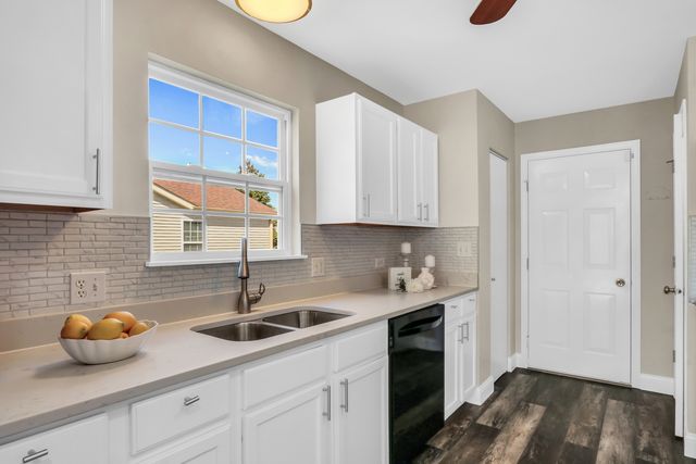38312 Imperial Lane, Beach Park, IL 60087