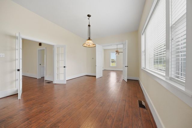 1406 Victoria Street, Navasota, TX 77868