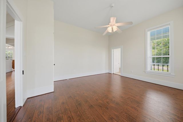 1406 Victoria Street, Navasota, TX 77868