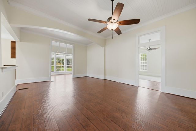 1406 Victoria Street, Navasota, TX 77868